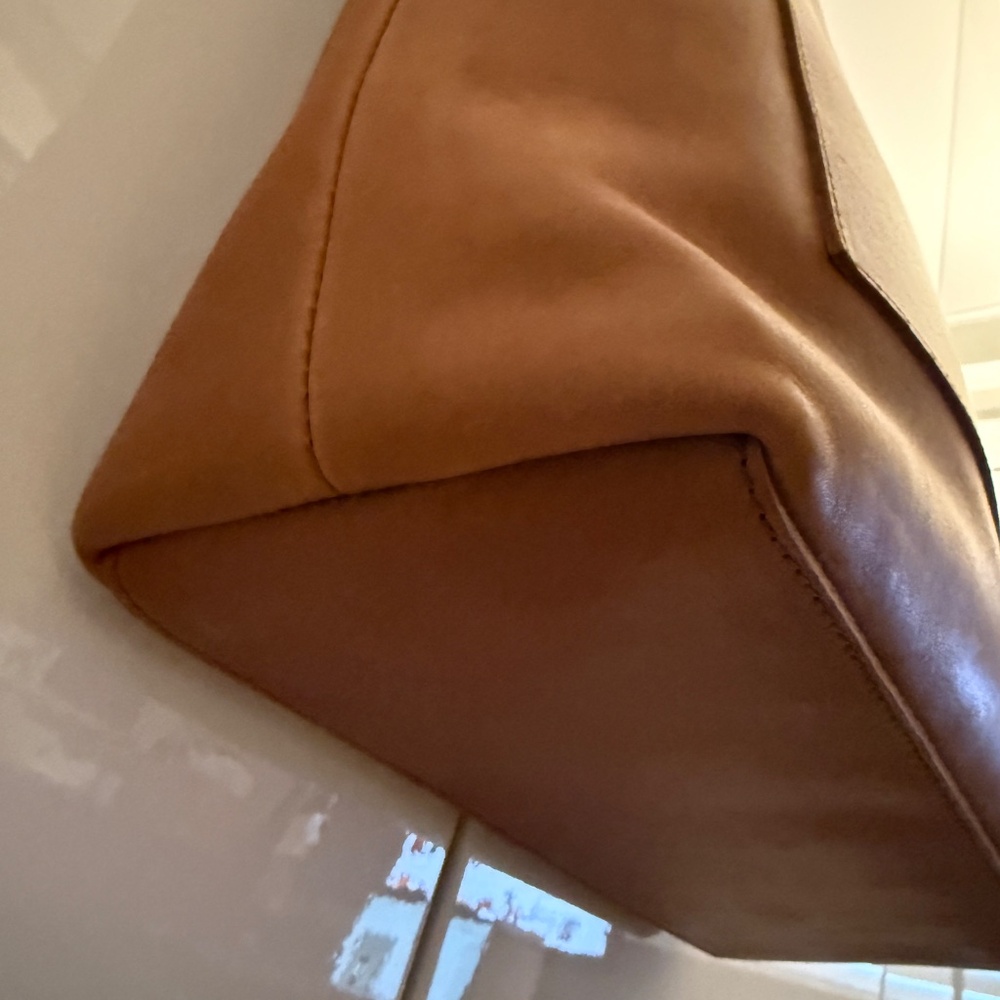 WP Standard Oversized Zipper Tote - Picture 7 of 8
